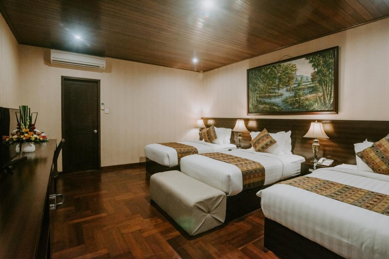 Arthur Suites By Mahavilas Kuta  Bagian luar foto