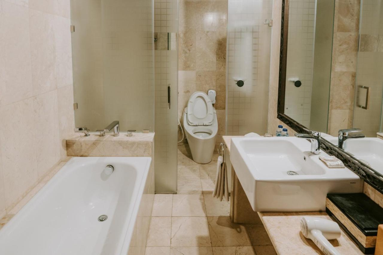Arthur Suites By Mahavilas Kuta  Bagian luar foto